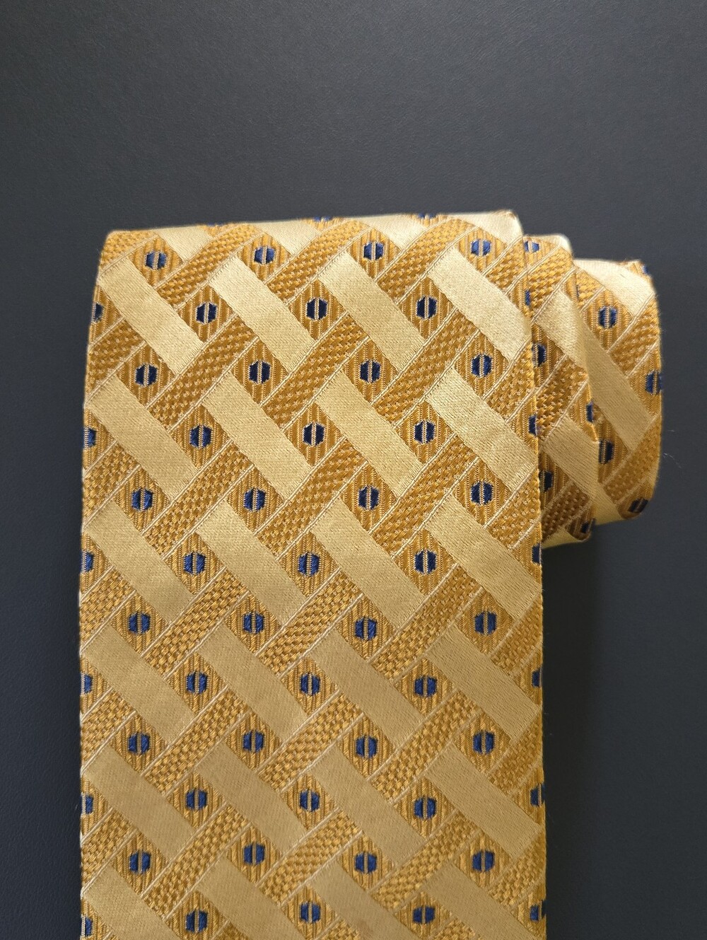 Ermenegildo Zegna Antique Gold Sheen Navy Geometric Print Silk Tie Made In Italy - Picture 2 of 11